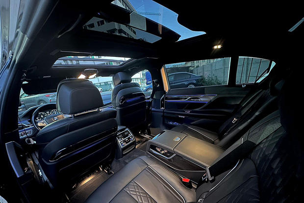 Bucarest: Tour privato VIP con il Palazzo del Parlamento