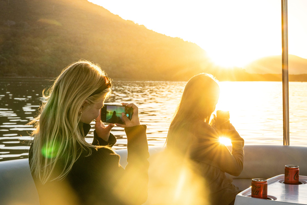 Knysna Lagune Ponton Sonnenuntergangsfahrt