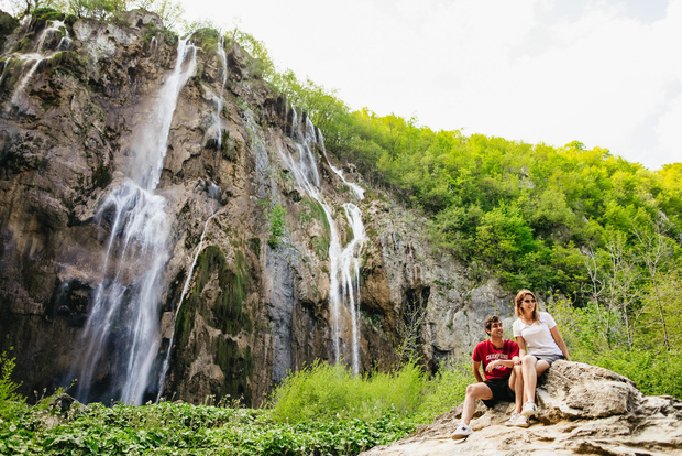 Da Spalato o Trogir: Tour dei laghi di Plitvice con biglietto d'ingresso