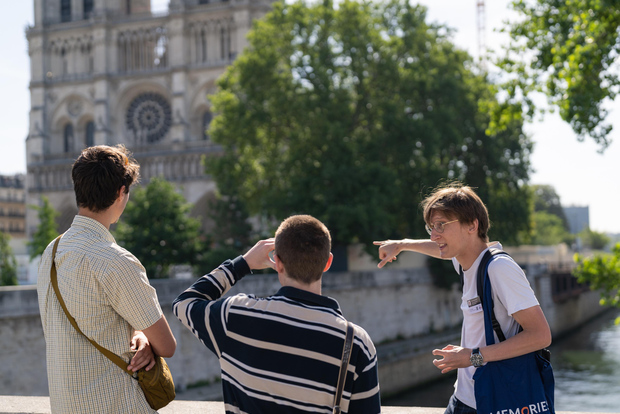 Paris: Notre-Dame Small-Group Guided Tour (Standard Entry)