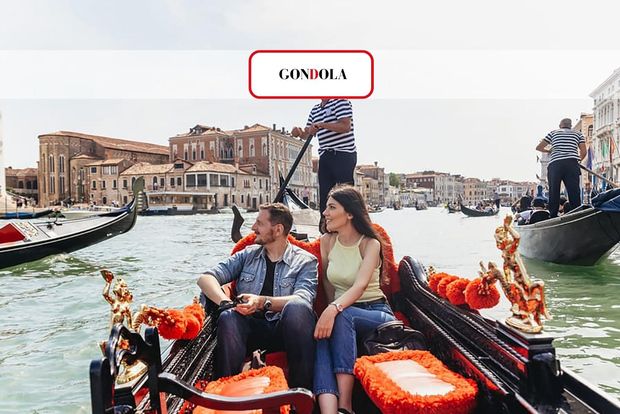 Venice: Grand Canal Gondola Ride with App Commentary