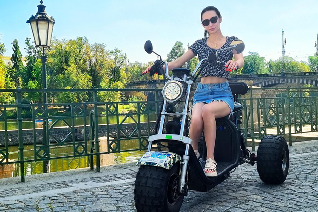 Prag - Stadens höjdpunkter Guidad stadsvandring med elektriska trehjulingar