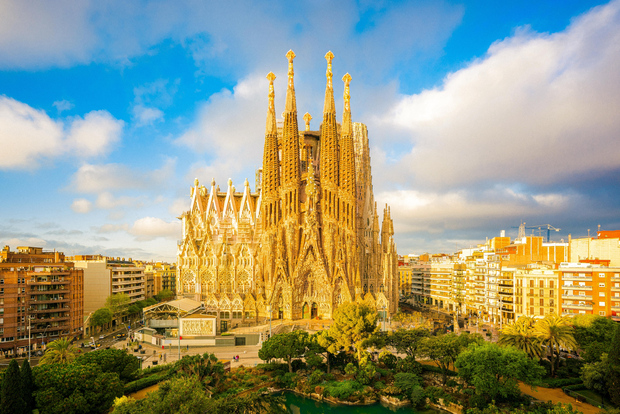 Barcellona: Tour guidato della Sagrada Familia con ingresso prioritario