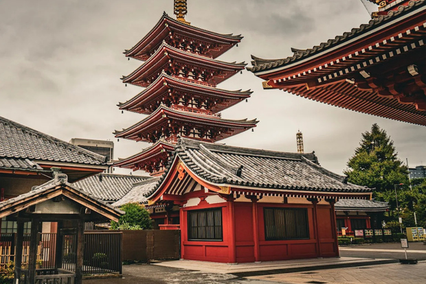 Tokyo: Imperial Palace, Tokyo Tower and Asakusa Temple Tour