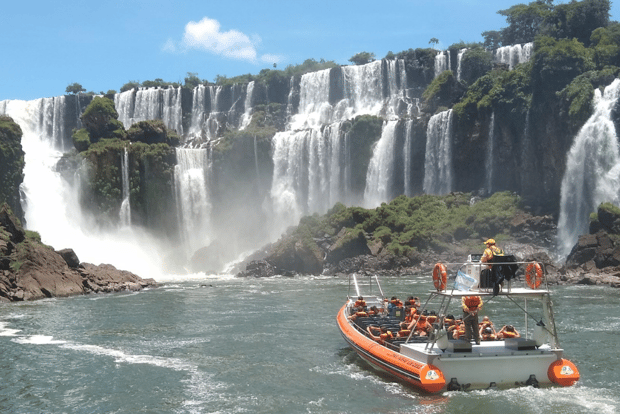 From Puerto Iguazu: Argentinian Iguazu Falls with Boat Ride