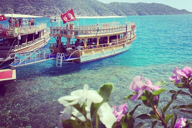 Из Кекова: совместная экскурсия по затонувшему городу Кекова