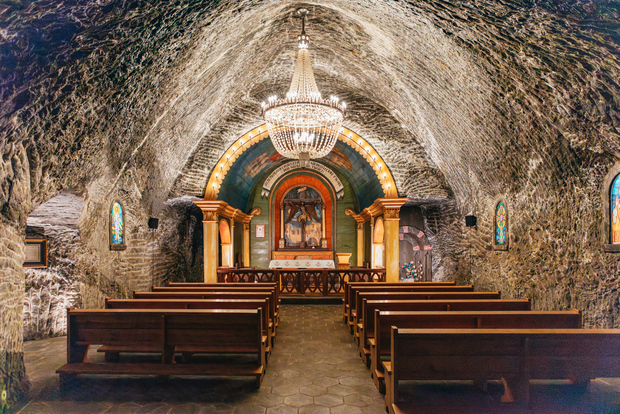 From Krakow: Wieliczka Salt Mine Entry Ticket & Guided Tour