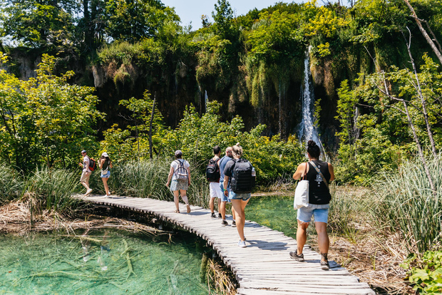 Da Spalato: Tour guidato dei laghi di Plitvice con biglietto d'ingresso