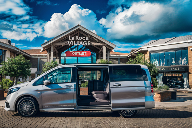 Da Barcellona: Trasferimento all'Outlet La Roca Village