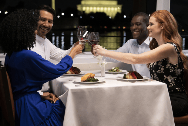 Washington DC: Julnattens gourmetbrunch eller middagskryssning